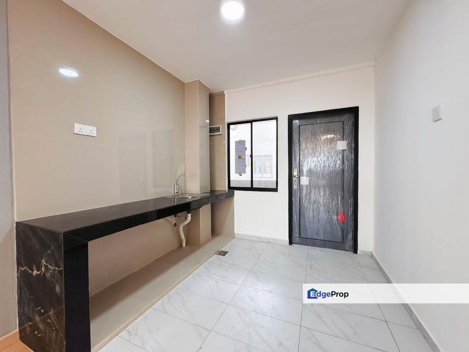 Flat (Jalan Tasek 64)in Bandar Seri Alam for sale , Johor, Masai