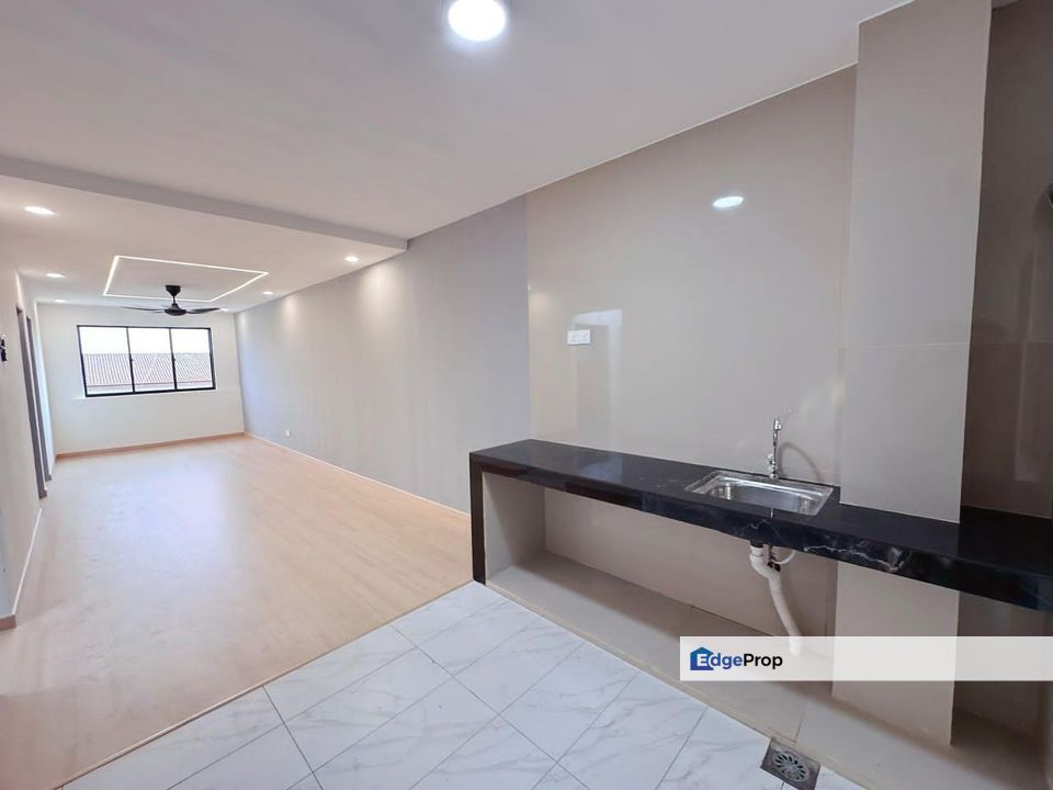 Flat (Jalan Tasek 64)in Bandar Seri Alam for sale , Johor, Masai