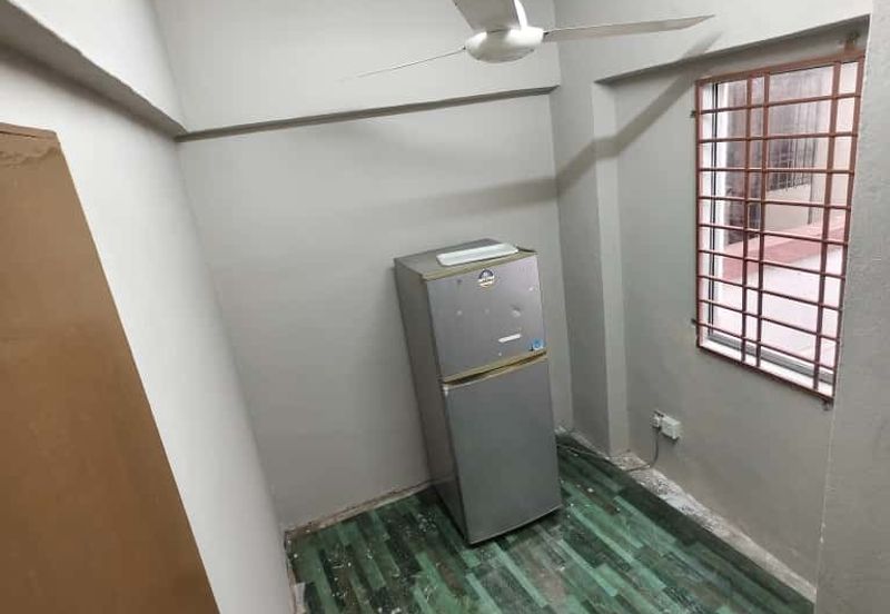 Flat Tasek 64, Bandar Baru Seri Alam
