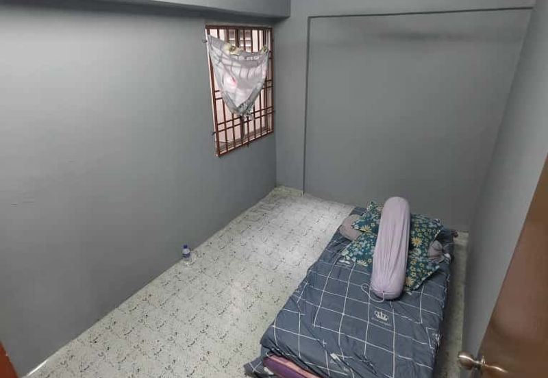 Flat Tasek 64, Bandar Baru Seri Alam