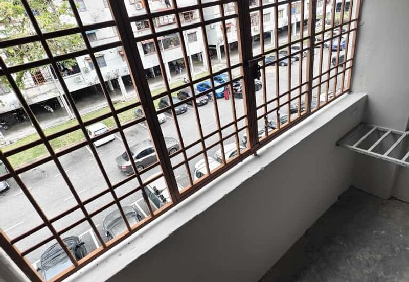 Flat Tasek 64, Bandar Baru Seri Alam
