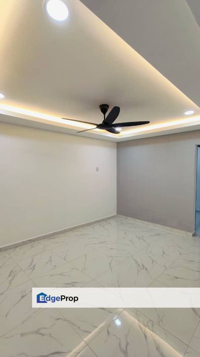 Double storey low cost terrace house in Taman Sri Makmur for sale , Johor, Pontian