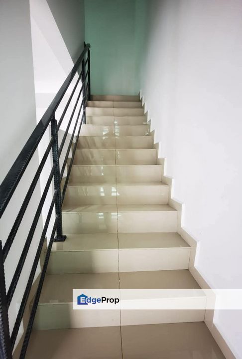 Double storey terrace house in Taman Mutiara jaya for sale , Johor, Skudai