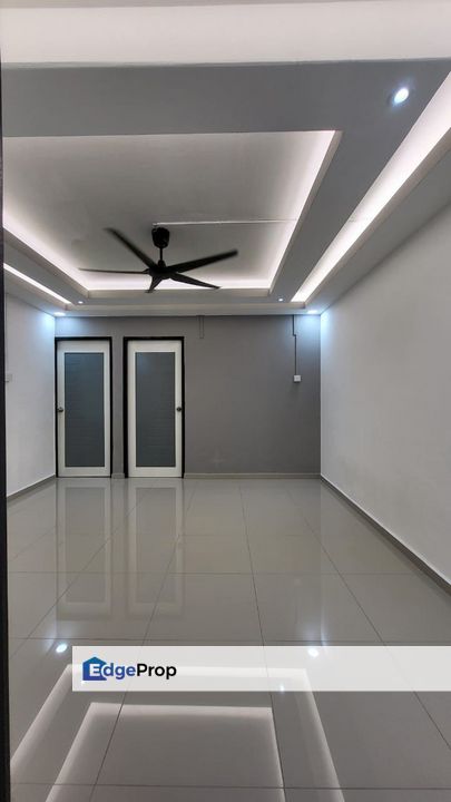 Ground floor flat in Bandar selesa Jaya for sale , Johor, Skudai