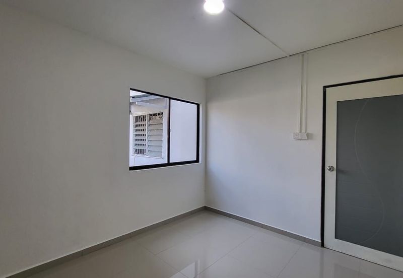 Flat Bandar Selesa Jaya
