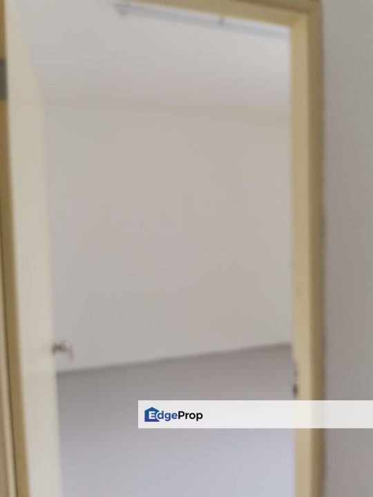 2 bedrooms flat in Bandar selesa Jaya for sale , Johor, Skudai