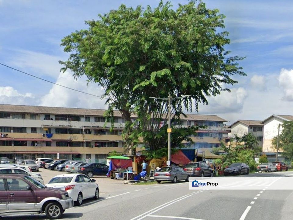 2 bedrooms flat in Taman Ungku Tun Aminah for sale , Johor, Johor Bahru