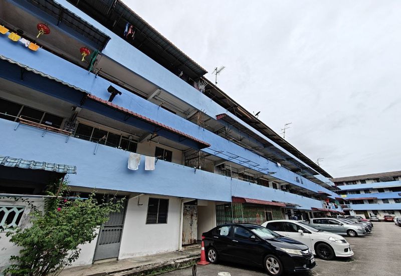 Flat Taman Ungku Tun Aminah