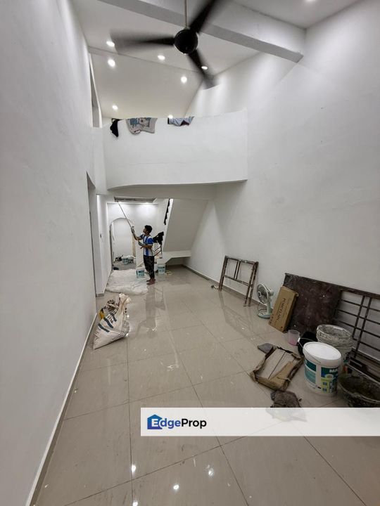 1.5 storey terrace house in Taman Pulai Utama for sale , Johor, Skudai