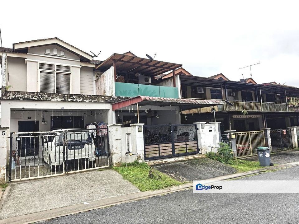 Single storey terrace house endlot in Bandar Uda Utama , Johor, Skudai