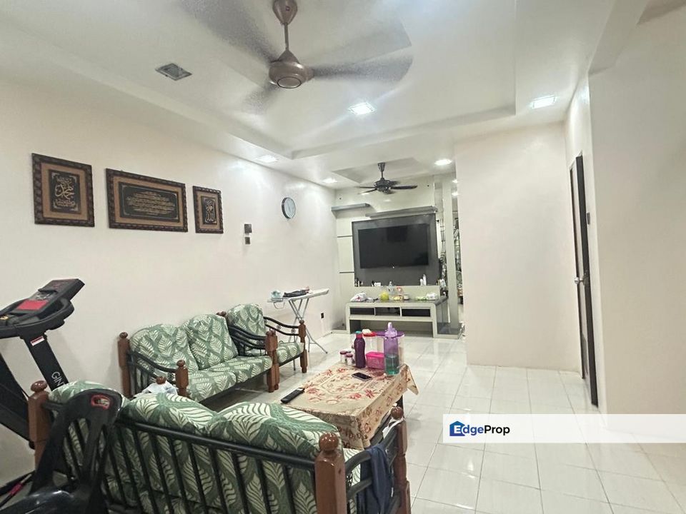 Double storey terrace house in Taman Nusa Damai for sale , Johor, Pasir Gudang
