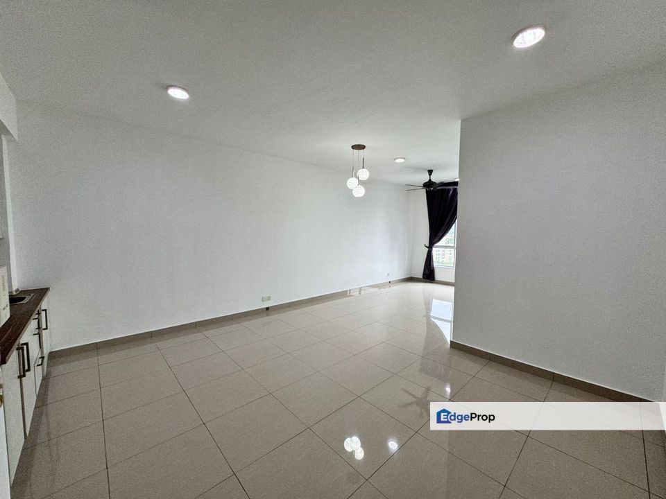 Greenfield Regency studio for sale , Johor, Tampoi