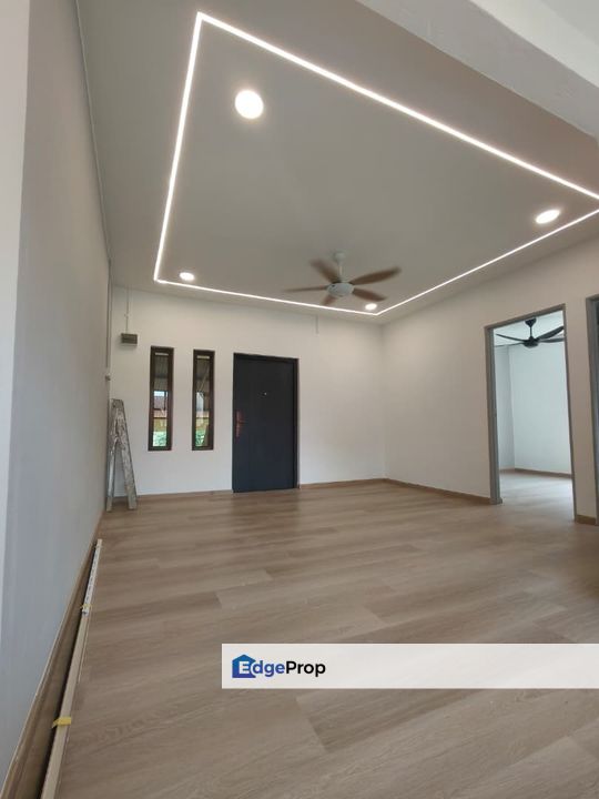 2 bedrooms flat in Taman Ungku Tun Aminah for sale , Johor, Johor Bahru