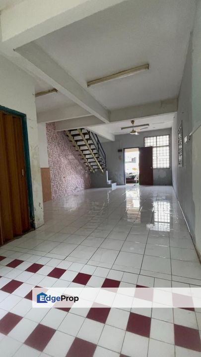 Double storey low cost terrace house in Bandar Baru Seri Alam Jalan Tasek for sale , Johor, Masai