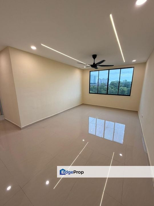 3 bedrooms in Pangsapuri Larkin Idaman Plot A1 for sale, Johor, Johor Bahru