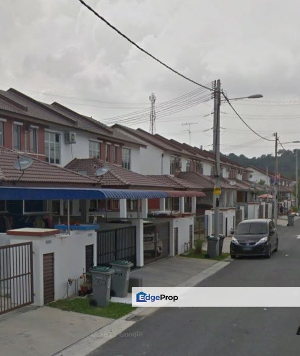 Double storey terrace house in Taman Nusa Bayu for sale, Johor, 