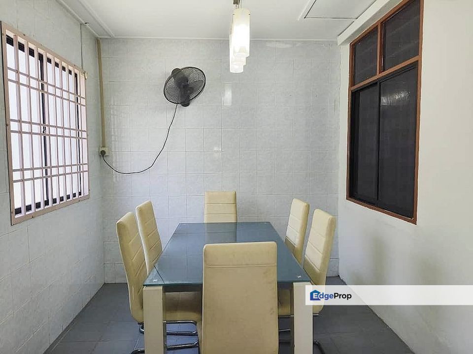 Double storey terrace house in Taman Bukit Indah for rent , Johor, Johor Bahru