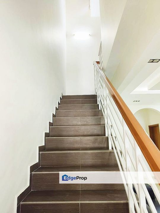 Double storey terrace house in Taman Bukit Indah for rent , Johor, Johor Bahru