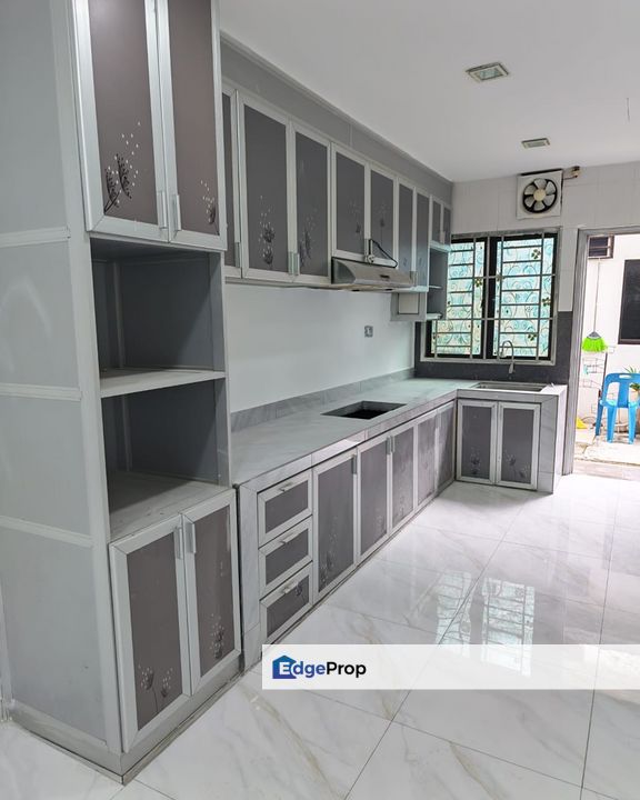 Double storey low medium cost terrace house in Taman Nusantara for sale , Johor, Gelang Patah