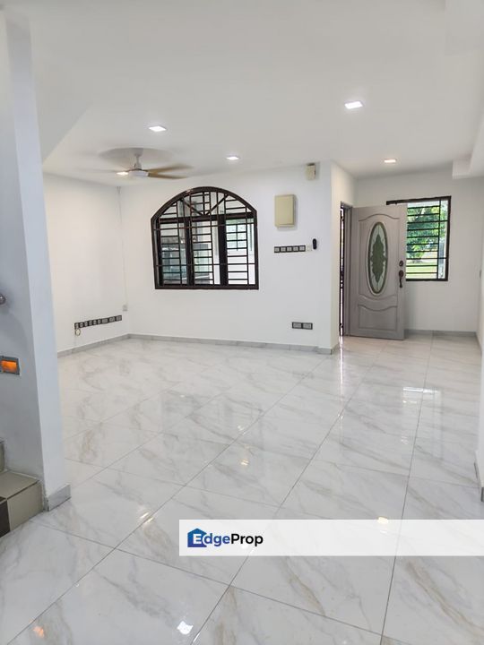 Double storey low medium cost terrace house in Taman Nusantara for sale , Johor, Gelang Patah