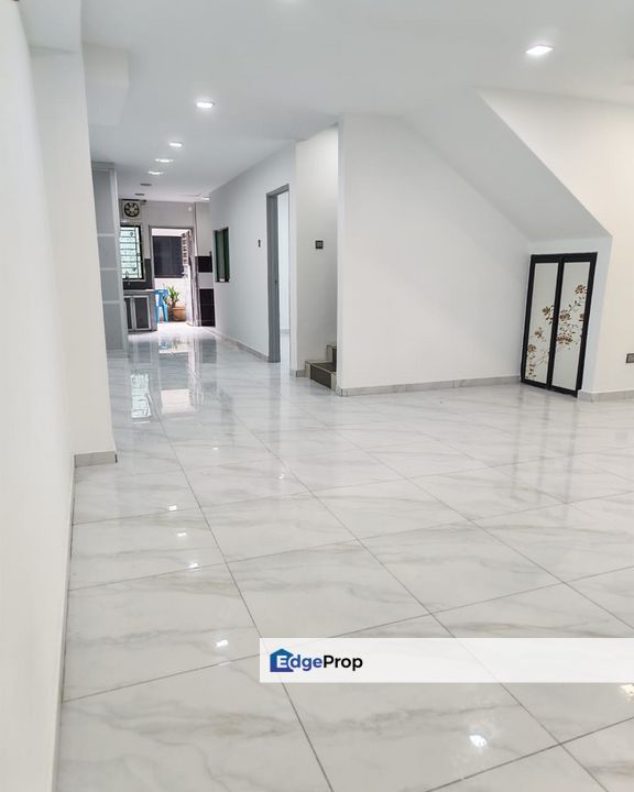 Double storey low medium cost terrace house in Taman Nusantara for sale , Johor, Gelang Patah