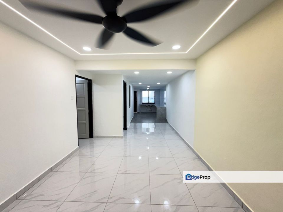 Double storey terrace house in Taman Damai Jaya for sale , Johor, Skudai