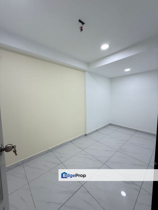 Double storey terrace house in Taman Damai Jaya for sale , Johor, Skudai