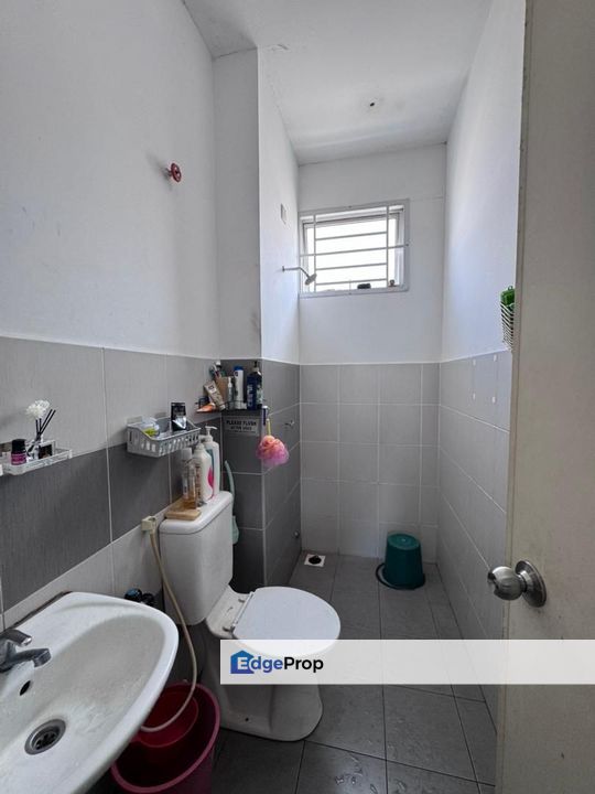 Double storey low cost terrace house in Taman Nusa bayu for sale , Johor, 