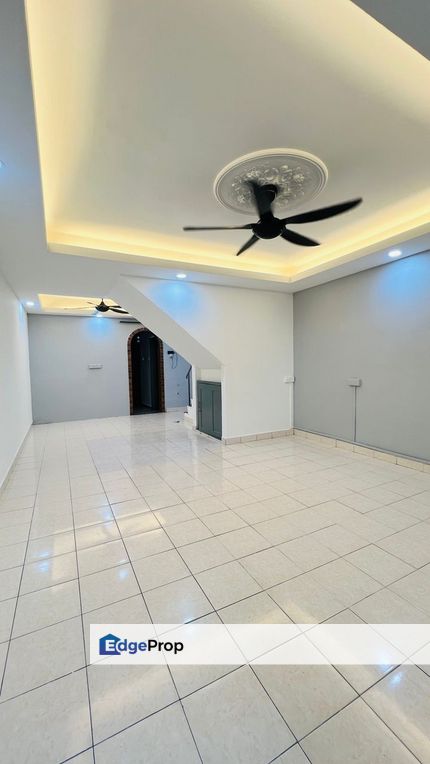 Double Storey Low Cost Terrace House in Taman Rinting for sale , Johor, Masai