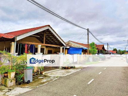 Single Storey Low Cost Terrace House Endlot in Taman University for sale , Johor, Skudai