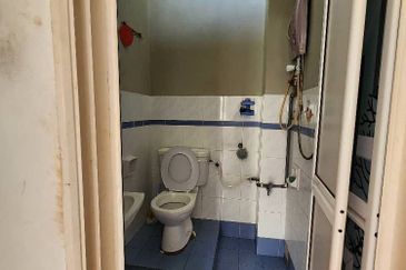 Single Storey Terrace House corner lot in Taman Bukit Indah for sale