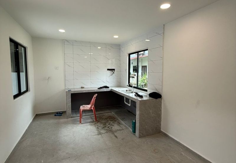 Double Storey Terrace House Endlot with land in Taman Bukit Indah for sale