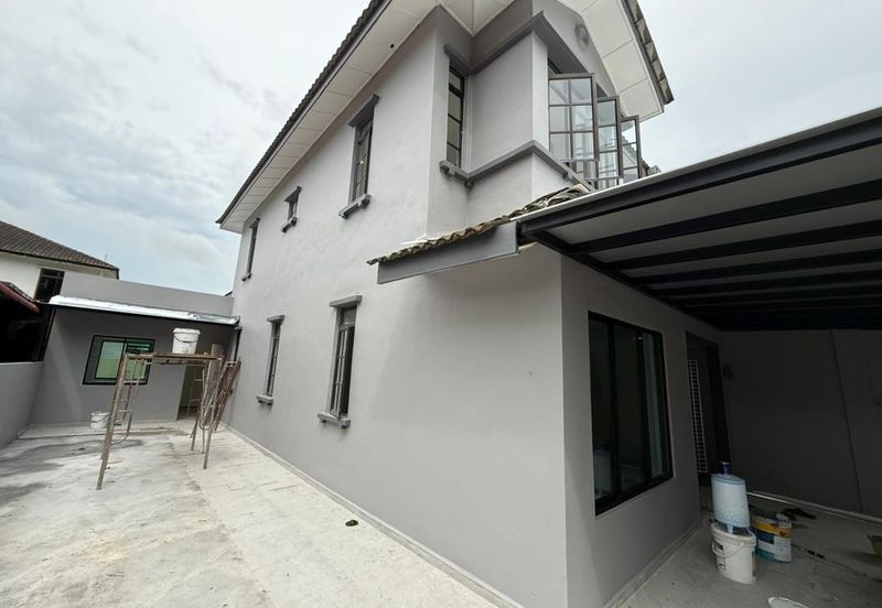 Double Storey Terrace House Endlot with land in Taman Bukit Indah for sale