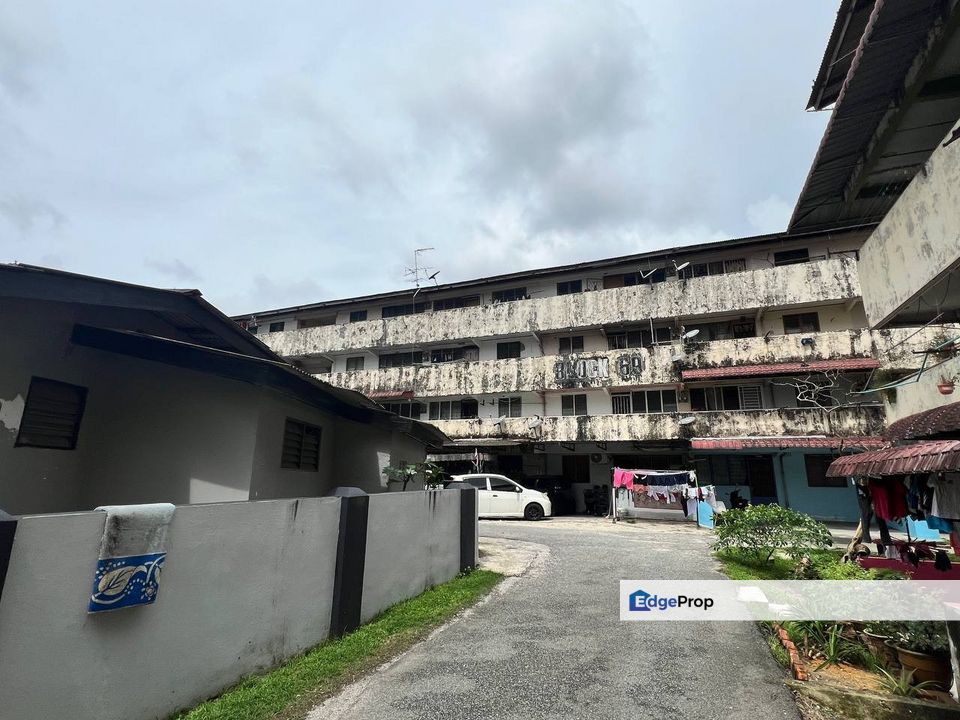 Flat in Taman Ungku Tun Aminah for sale, Johor, Johor Bahru