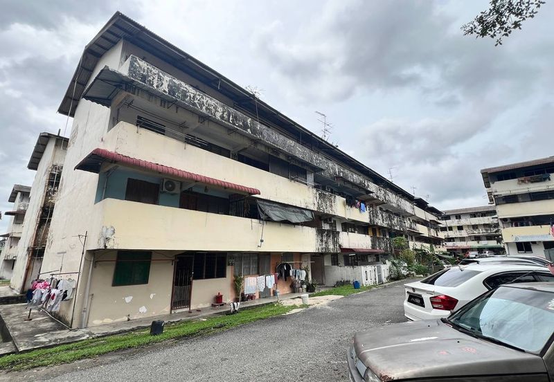 Flat Taman Ungku Tun Aminah