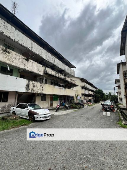 Flat in Taman Ungku Tun Aminah for sale, Johor, Johor Bahru