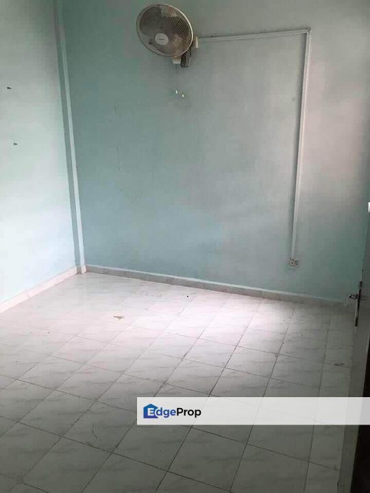 Kenari Flat in Kangkar Pulai for sale , Johor, Skudai