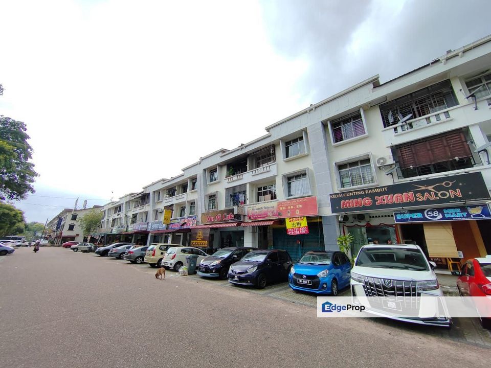 Shop apartment in Taman Bukit Mewah for sale , Johor, Tampoi