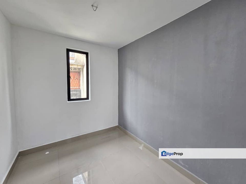 Double storey low medium cost terrace house in Taman Pasir Putih for sale , Johor, Pasir Gudang