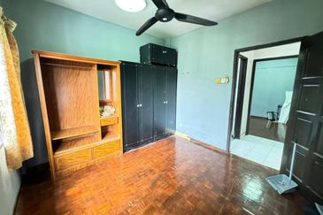 Lily & Jasmine Apartment