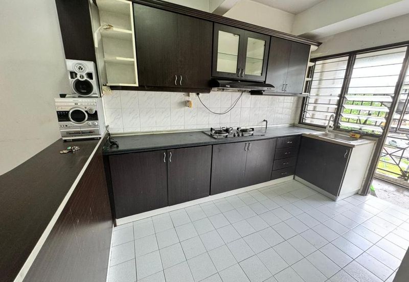 Lily & Jasmine Apartment