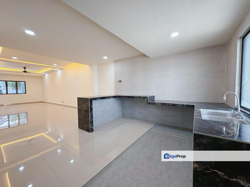 Double storey terrace house in Taman Impian Emas for sale , Johor, Skudai