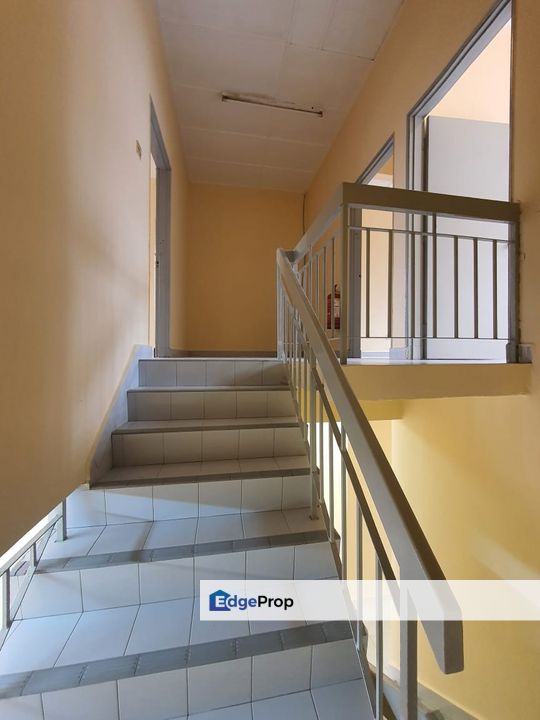 Double storey terrace house in Taman Desa Cemerlang for sale , Johor, Ulu Tiram