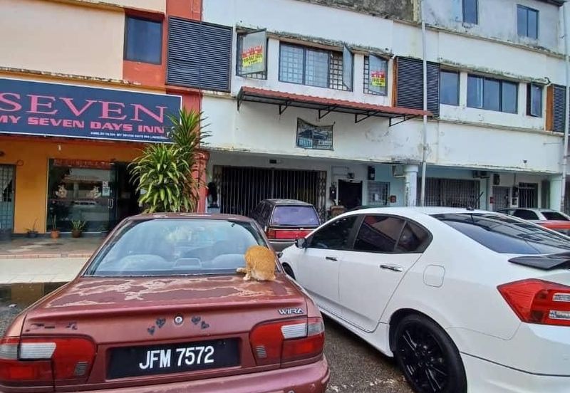 Bina Park, Bandar Seri Alam