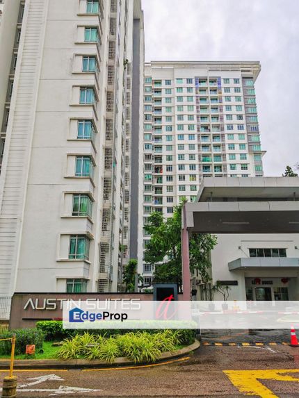 2 bedrooms unit in Austin Suites for sale , Johor, Johor Bahru