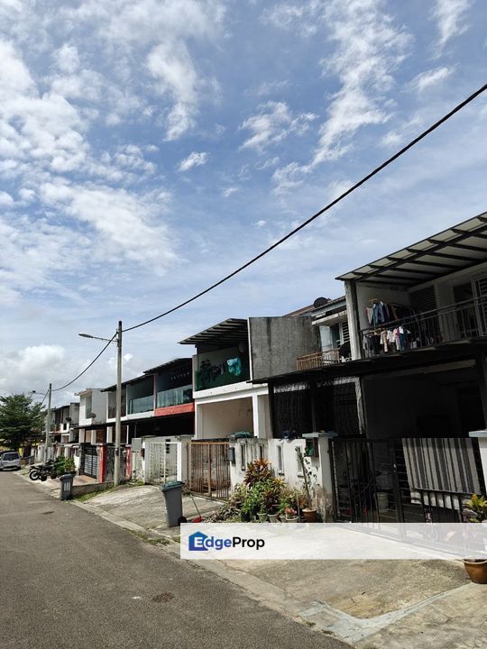 Double storey terrace house in Taman Scientex Senai for sale , Johor, Senai