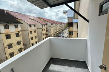 Flat Taman Plentong Utama