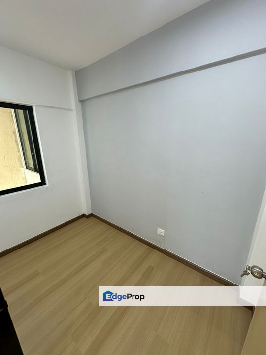 3 bedrooms flat in Taman Plentong Utama for sale , Johor, Pasir Gudang