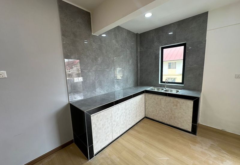 Flat Taman Plentong Utama