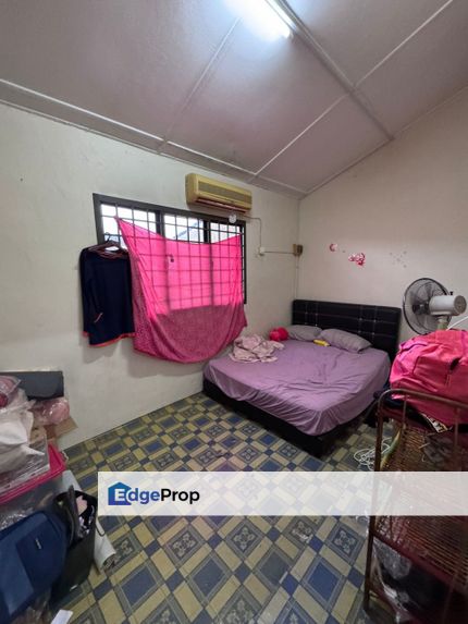 Double storey low cost terrace house in Taman Desa Cemerlang for sale , Johor, Ulu Tiram